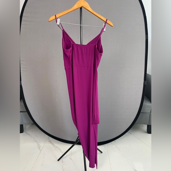Magenta Evening Dress. Asymmetrical. V-Neck - Picture 2 of 3